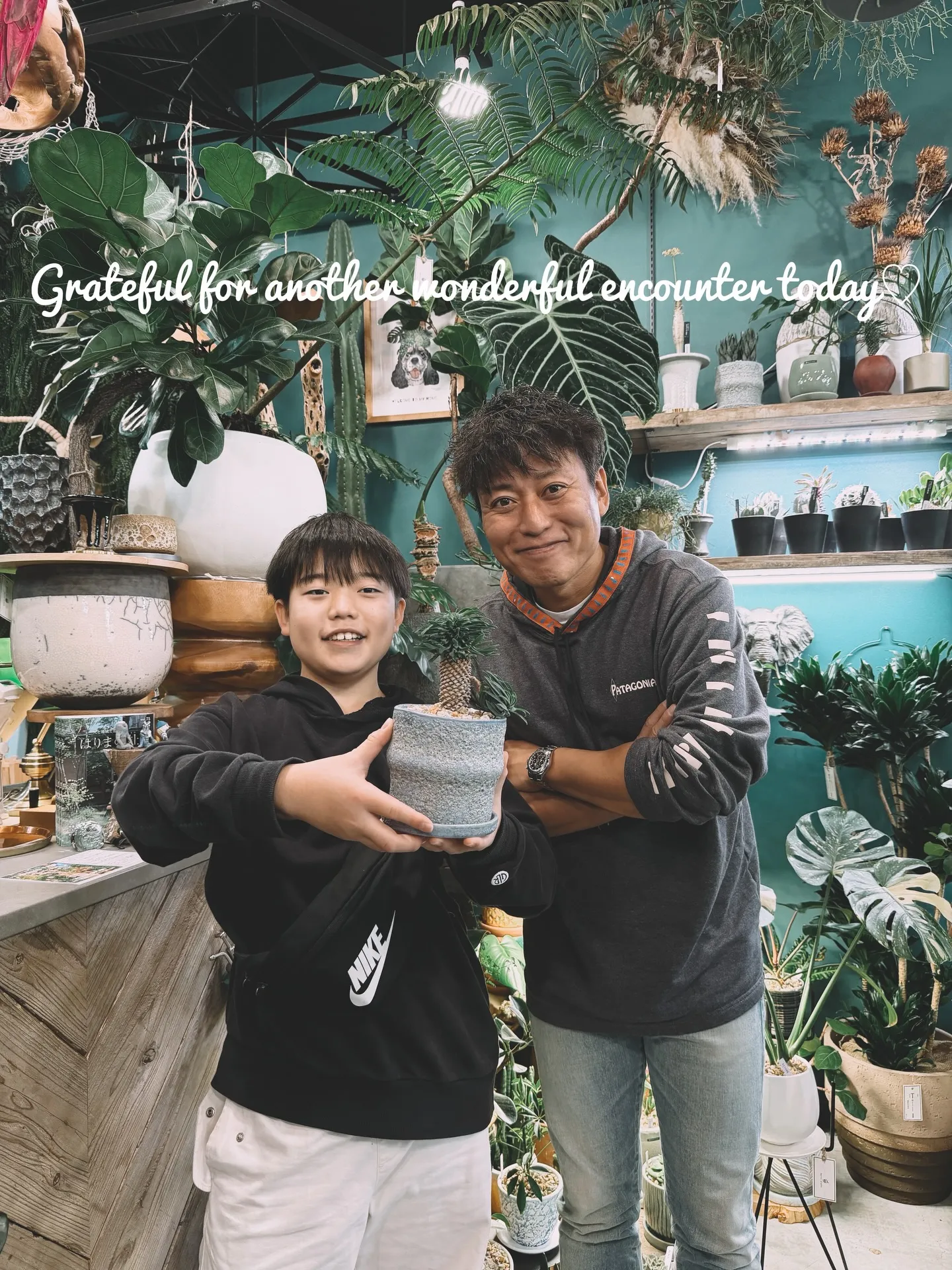 「お客様を迎える空間にグリーンの癒しを」