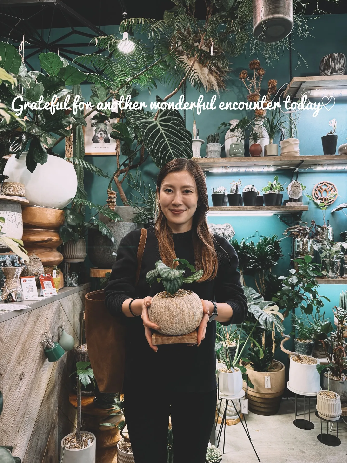 「お客様を迎える空間にグリーンの癒しを」